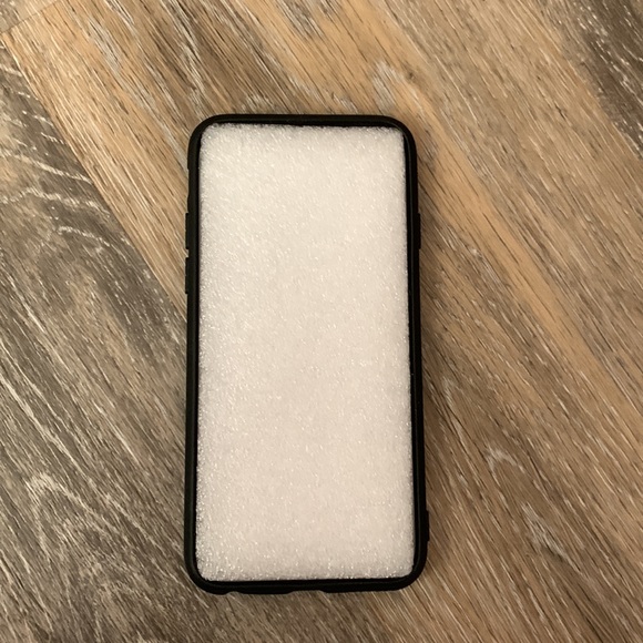 iPhone 7 Phone Case - Picture 2 of 9
